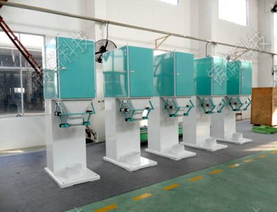 �{�϶๦�ܰ��b�C